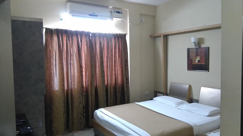 Hotel Manasa Paradise Bangalore Esterno foto
