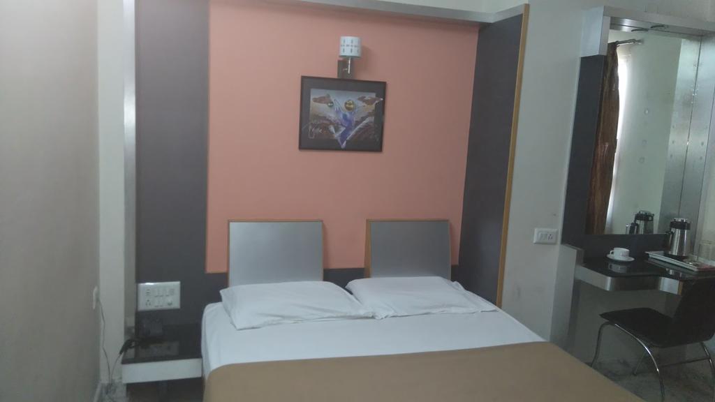 Hotel Manasa Paradise Bangalore Esterno foto