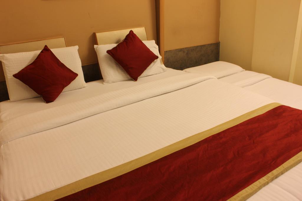 Hotel Manasa Paradise Bangalore Esterno foto