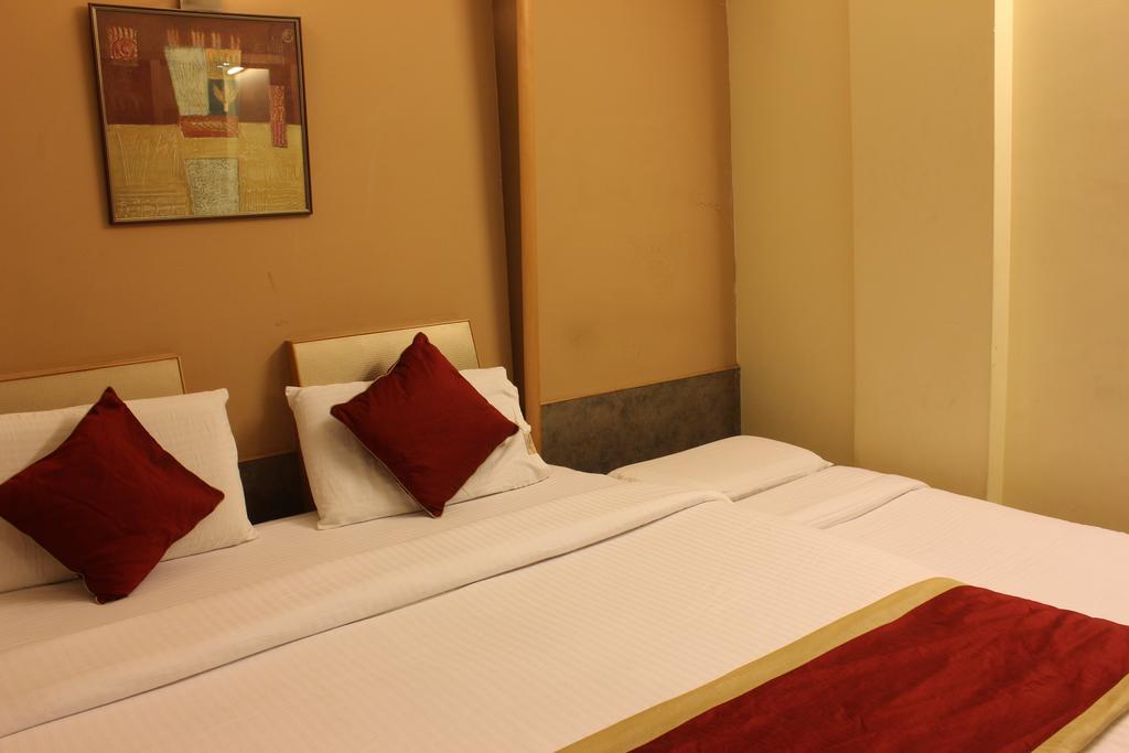 Hotel Manasa Paradise Bangalore Esterno foto