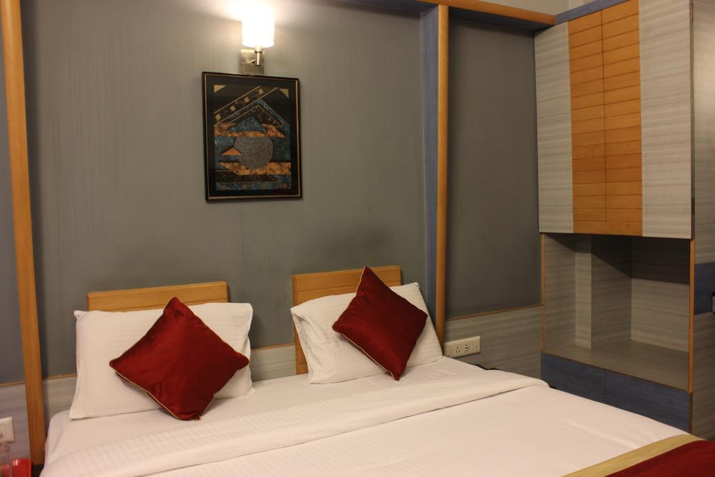 Hotel Manasa Paradise Bangalore Esterno foto