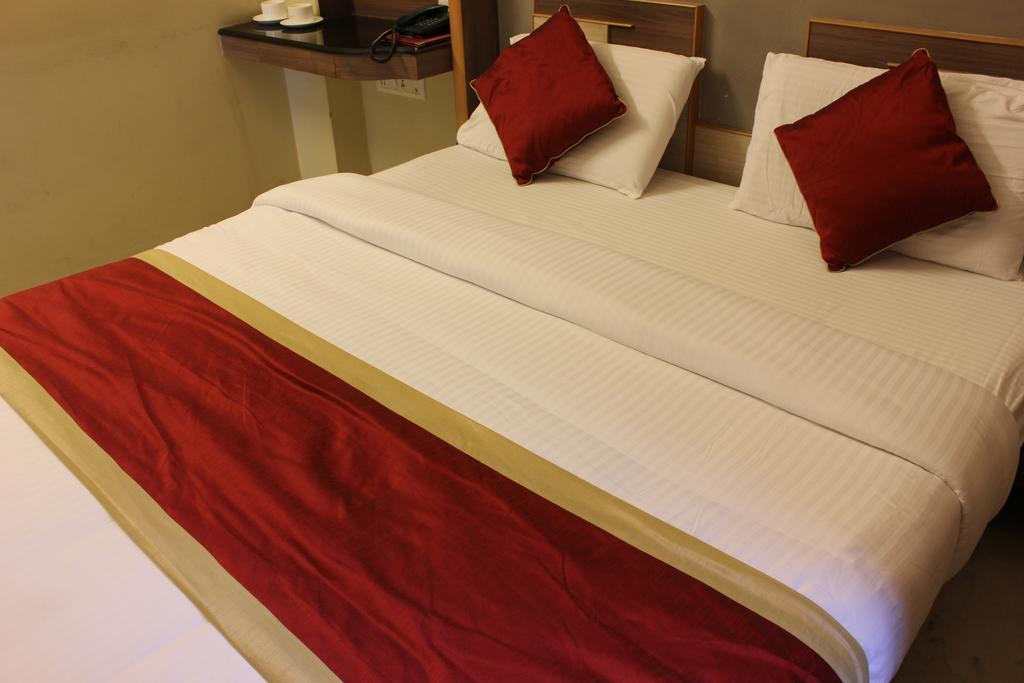 Hotel Manasa Paradise Bangalore Esterno foto